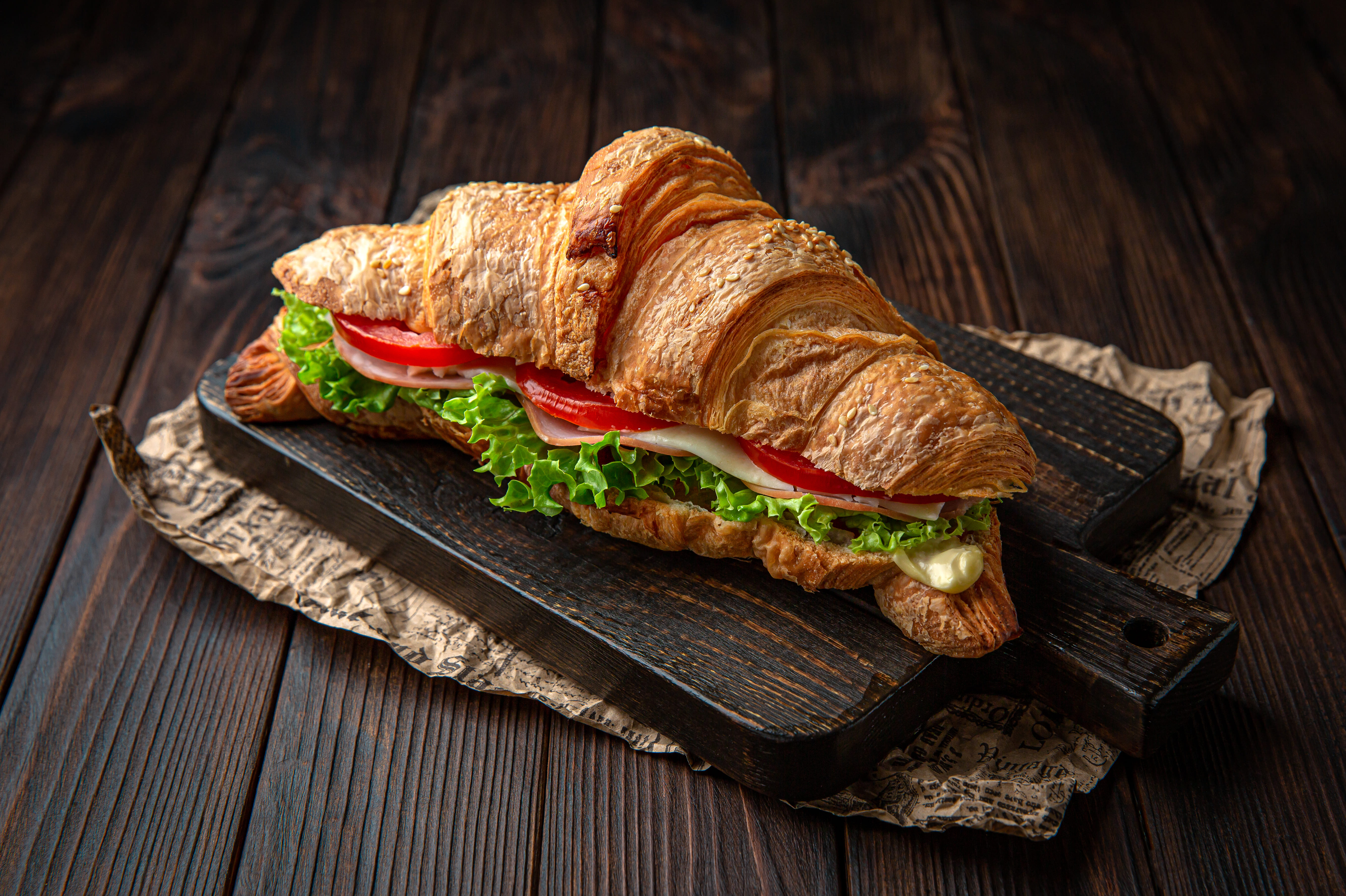 Croissant Sandwich cu șunca
